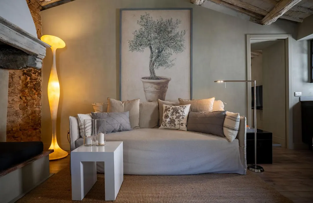 Villa Sassolini Suite & Rooms - Country Boutique Hotel-1